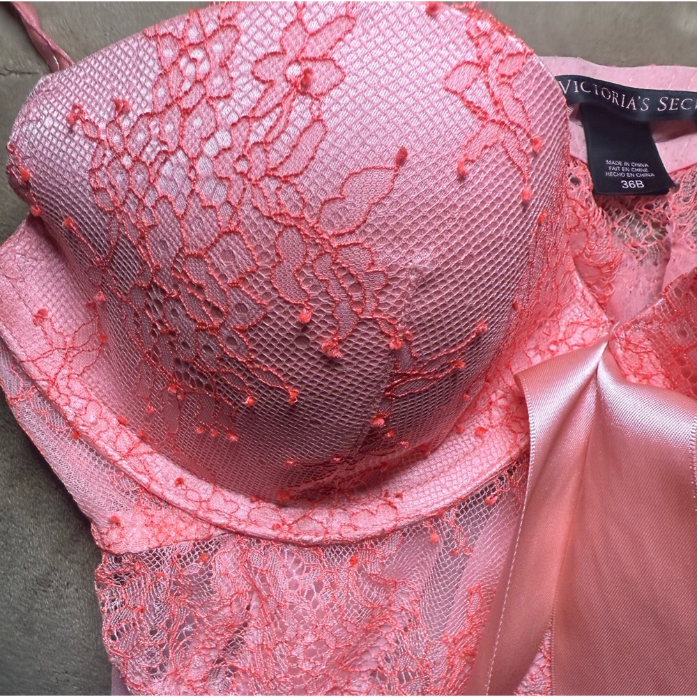 Elegant BubbleGum Pink Women’s Size 36B Victoria’s Secret Lace Babydoll Lingerie - Picture 4 of 11